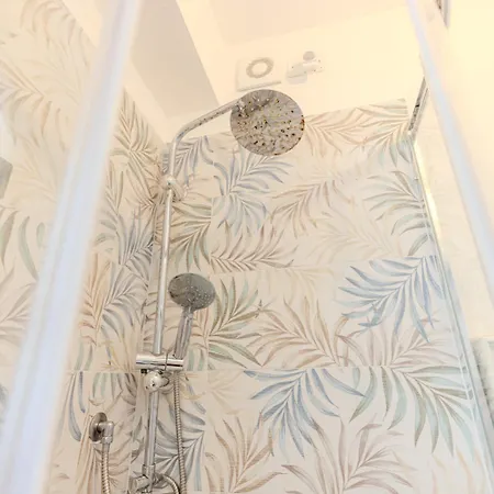 Splendido Monolocale Con Giardino Apartamento *