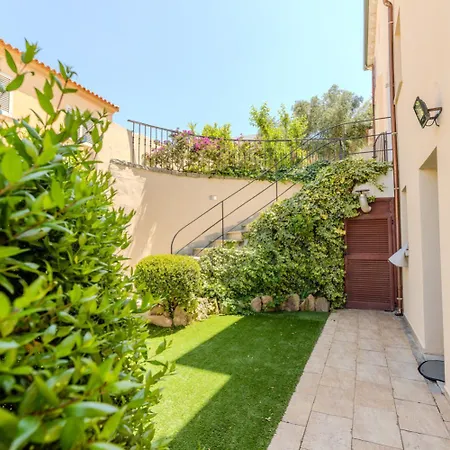 Splendido Monolocale Con Giardino Ольбия
